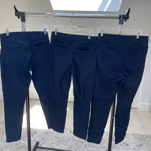 3 Pairs of Old Navy Rockstar Pull-On Jeggings Jean Leggings - Picture 2 of 10